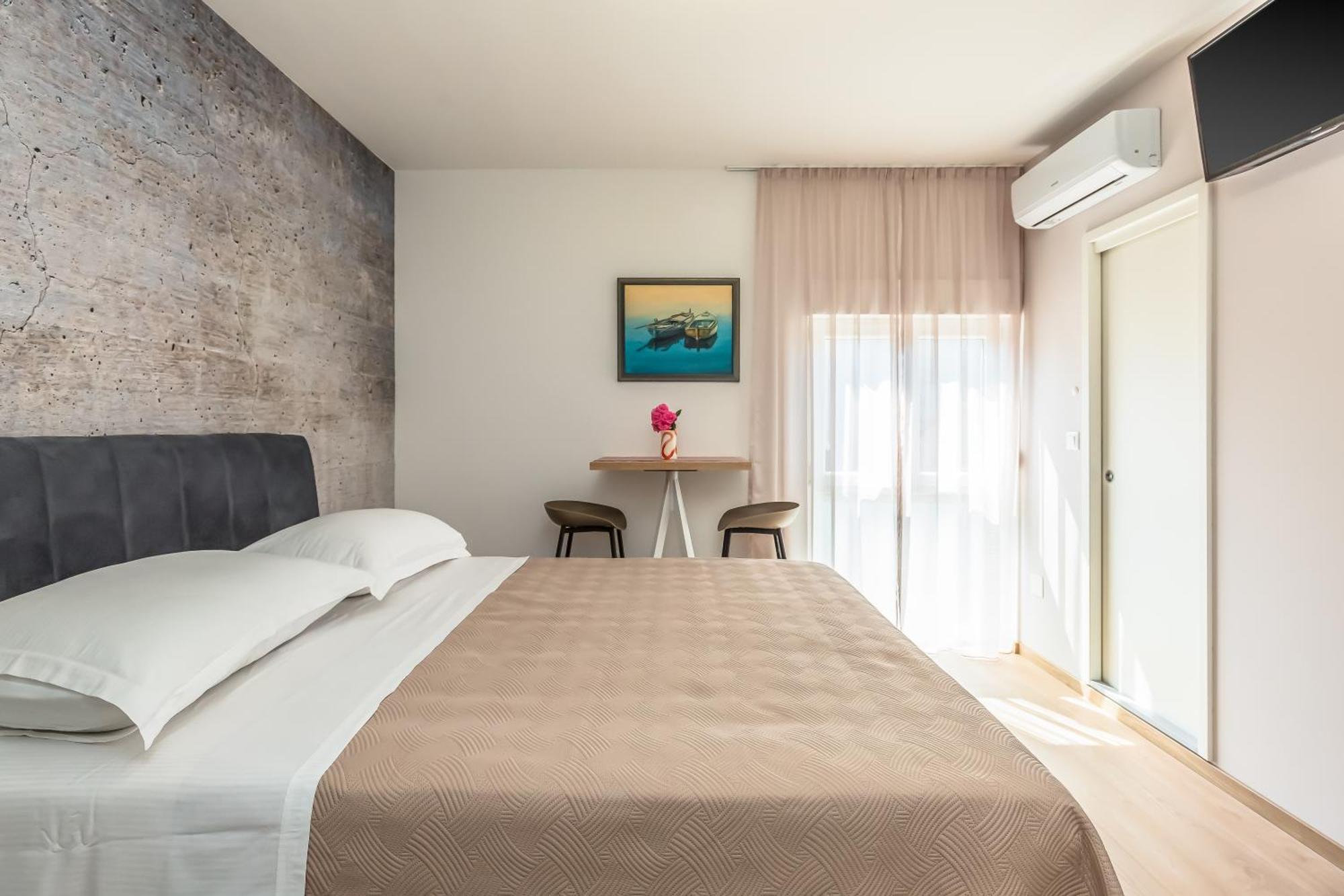 Apartments Riva Tucepi Tučepi Quarto foto